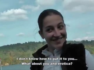 Kvietimas mergaitė sustabdyti - tikras čekiškas hitchhiker lenka pakliuvom