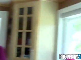 Propertysex - elragadó bevállalós anyuka ingatlanügynök kezdődik trágár otthon készült trágár videó videó -val ügyfél